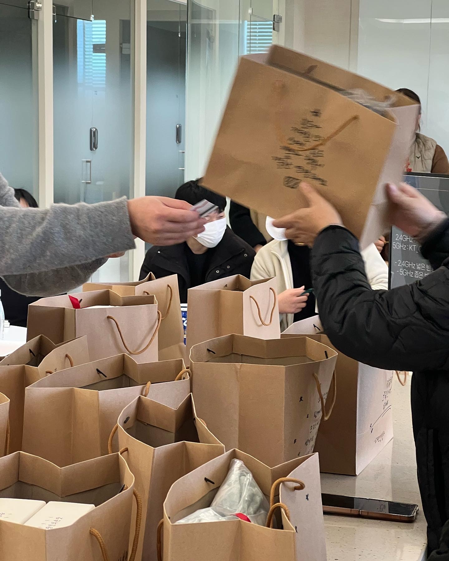 오피스봄 커뮤니티