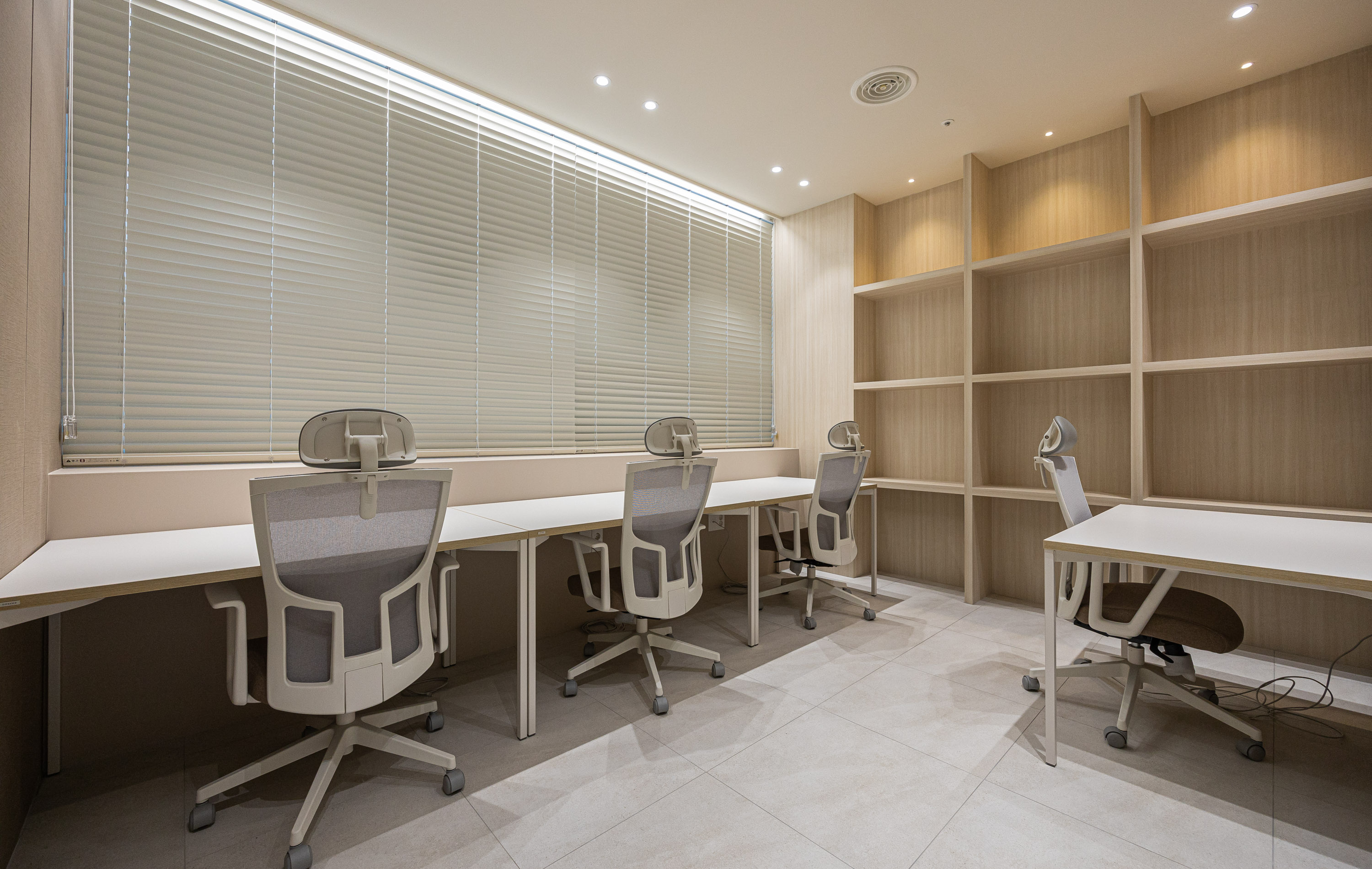 오피스봄 데스크